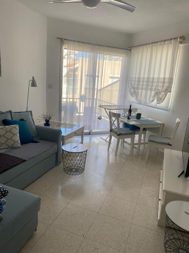 Modern Apartment In Pafos Near The Sea Exteriér fotografie